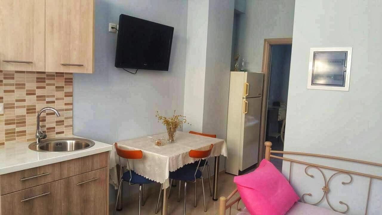 Studio Beleri Himare Buitenkant foto