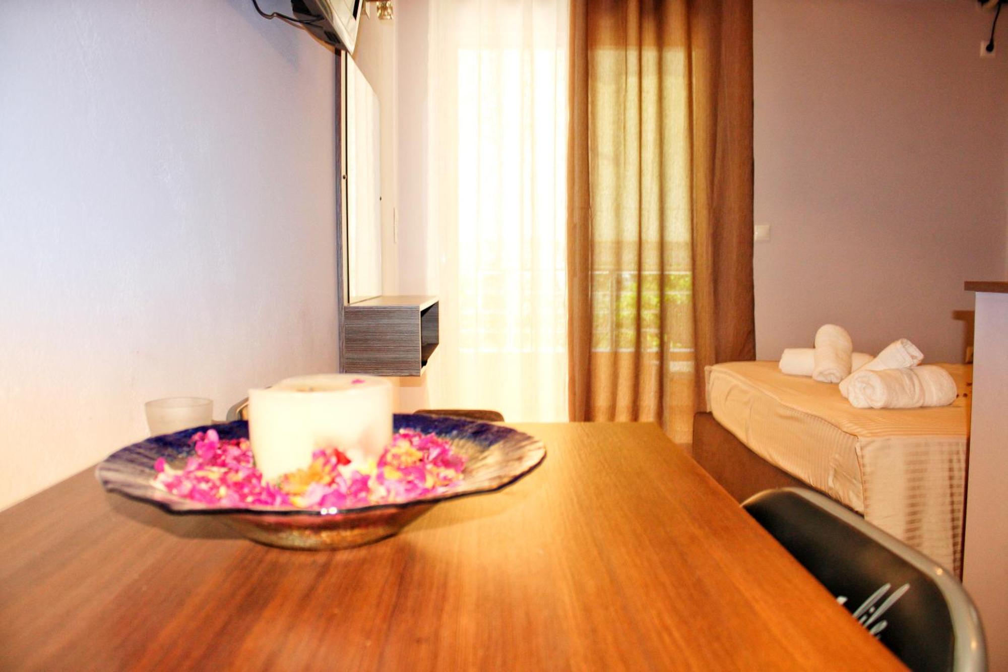 Studio Beleri Himare Buitenkant foto